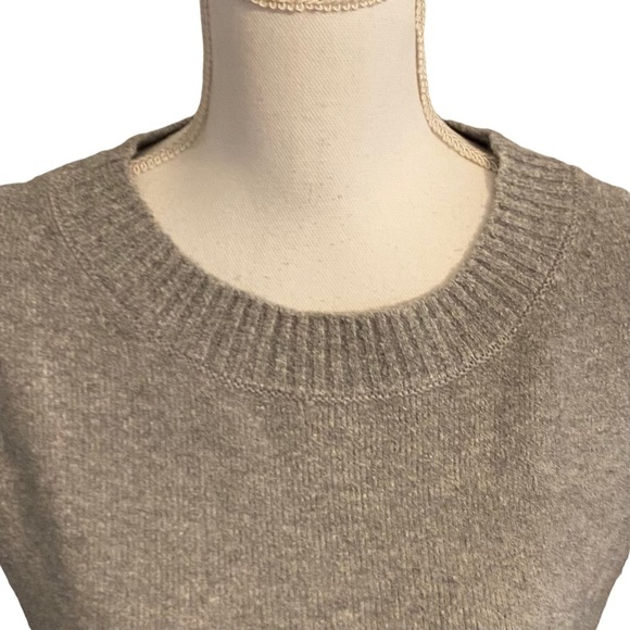 GAP Slouchy Crewneck Sweater SZ XS Petite Grey Knit Casual Comfy Winter NEW - Picture 3 of 11